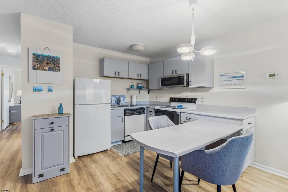 1008 Wesley Ave Ocean City, NJ 08226