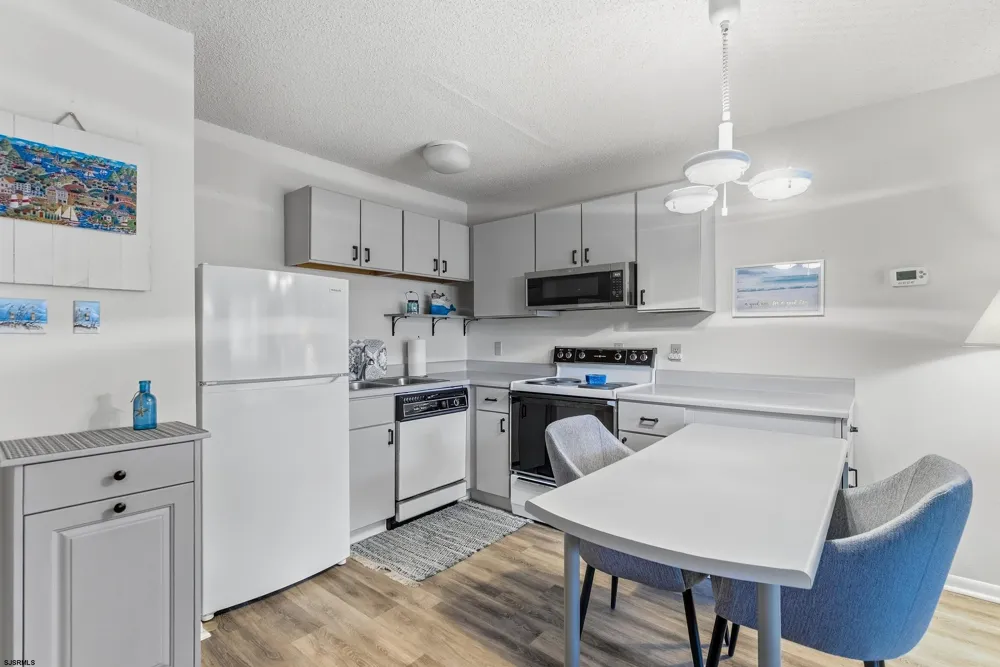 1008 Wesley Ave Ocean City, NJ 08226