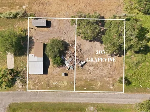 205 Grapevine Dr