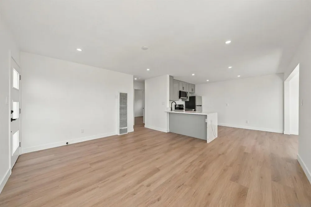 4768 Coronado Avenue San Diego, CA 92107