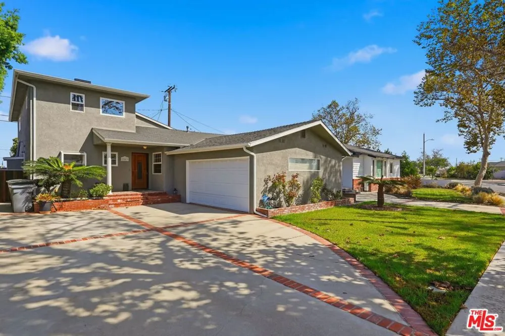 2007 W 180th Place Torrance, CA 90504