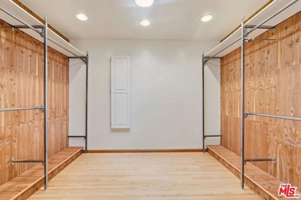 2007 W 180th Place Torrance, CA 90504