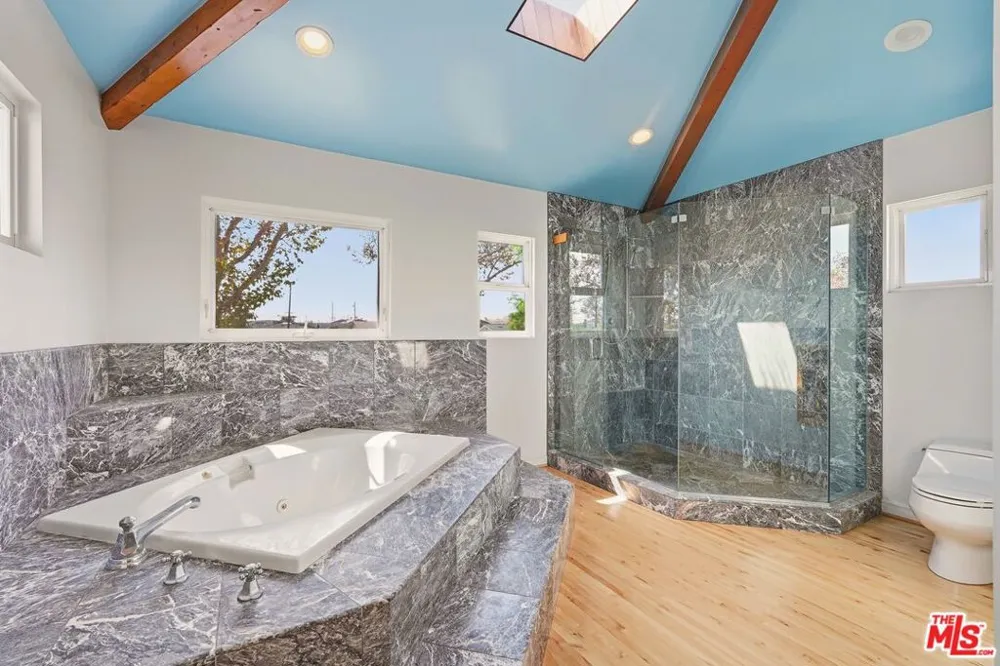 2007 W 180th Place Torrance, CA 90504