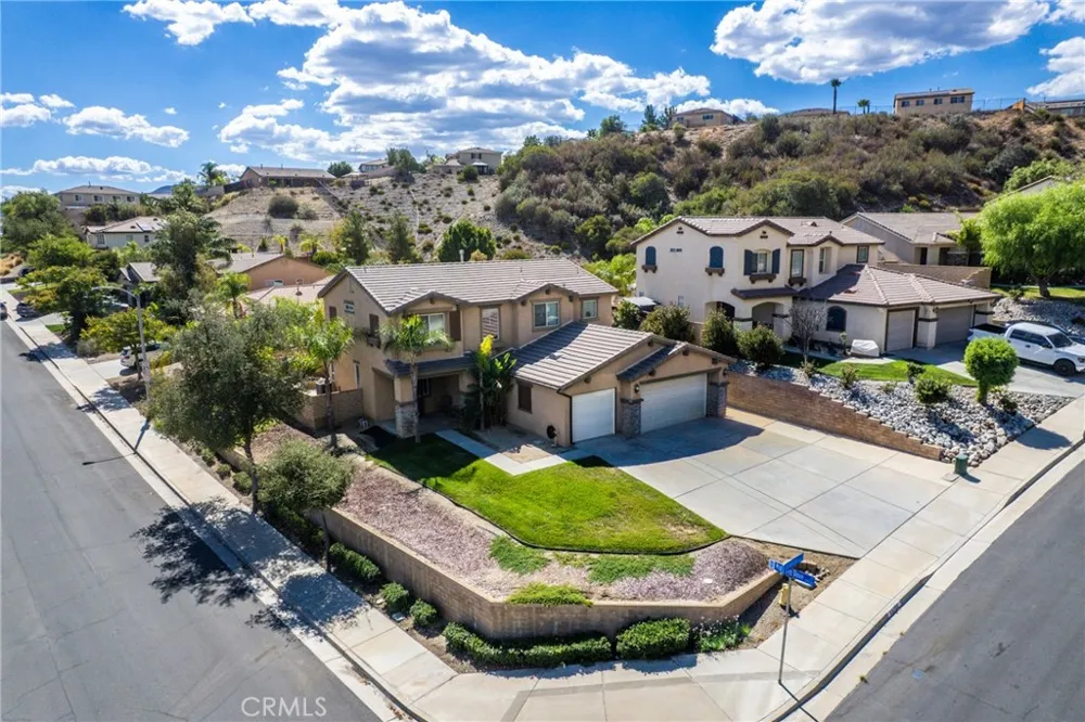 29268 Sandpiper Lake Elsinore, CA 92530