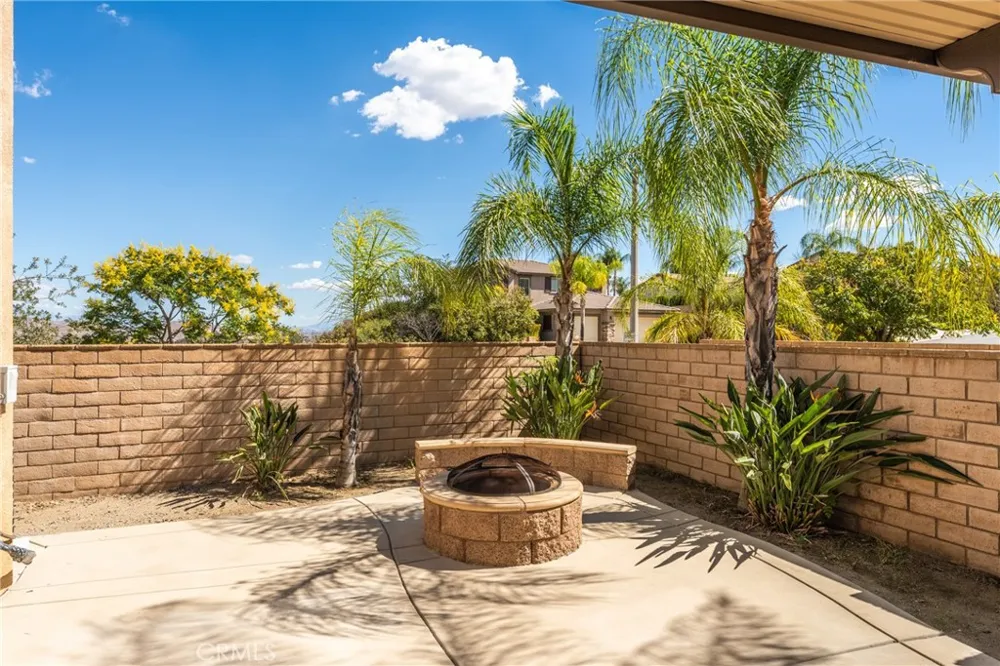 29268 Sandpiper Lake Elsinore, CA 92530