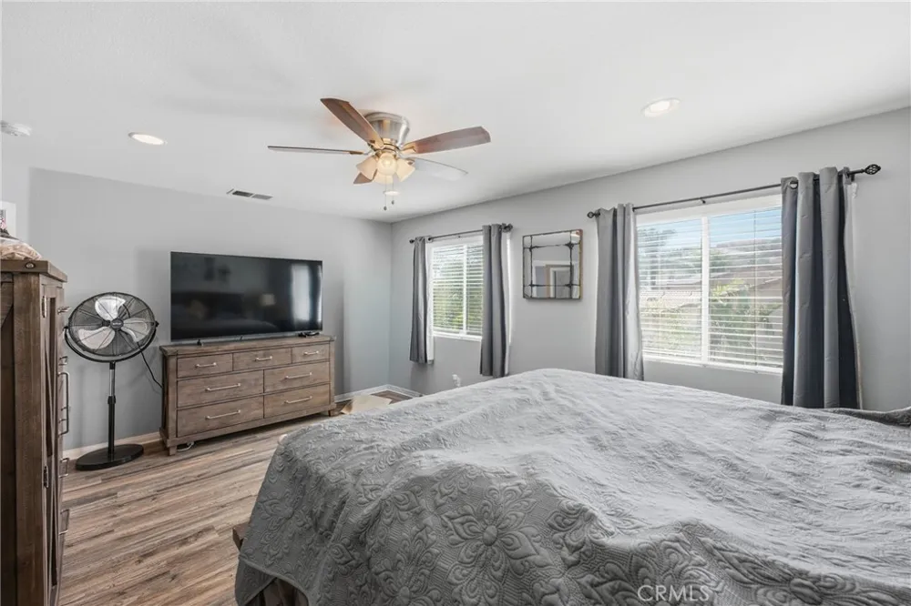 29268 Sandpiper Lake Elsinore, CA 92530