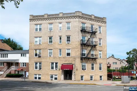 18 74th Street BA2
