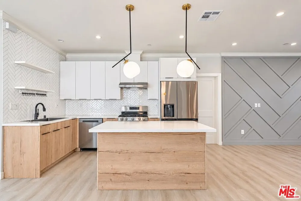 1022 La Cadena Avenue #B Arcadia, CA 91007
