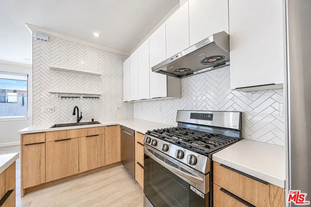 1022 La Cadena Avenue #B Arcadia, CA 91007