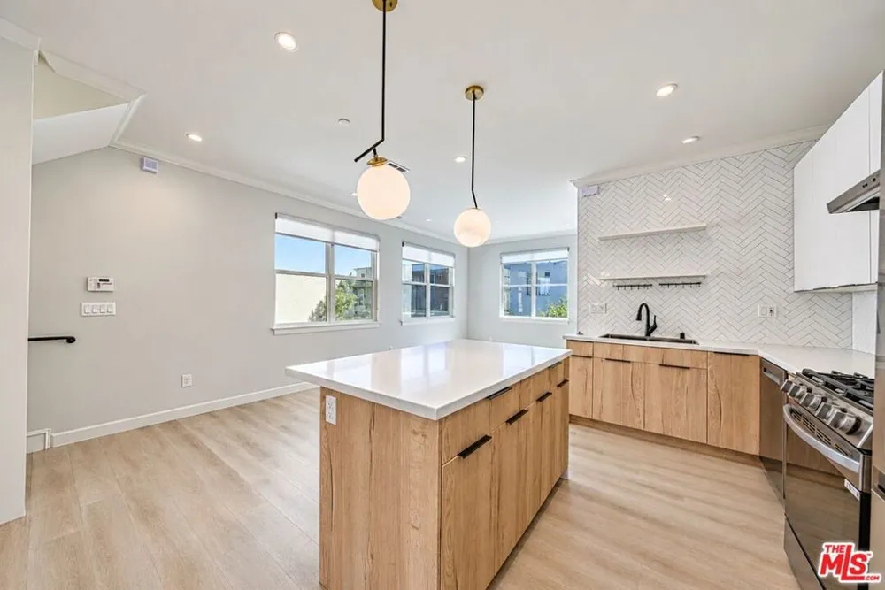 1022 La Cadena Avenue #B Arcadia, CA 91007