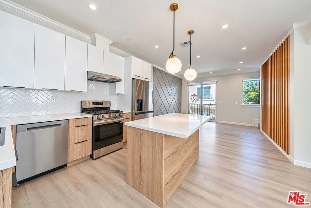 1022 La Cadena Avenue #B Arcadia, CA 91007