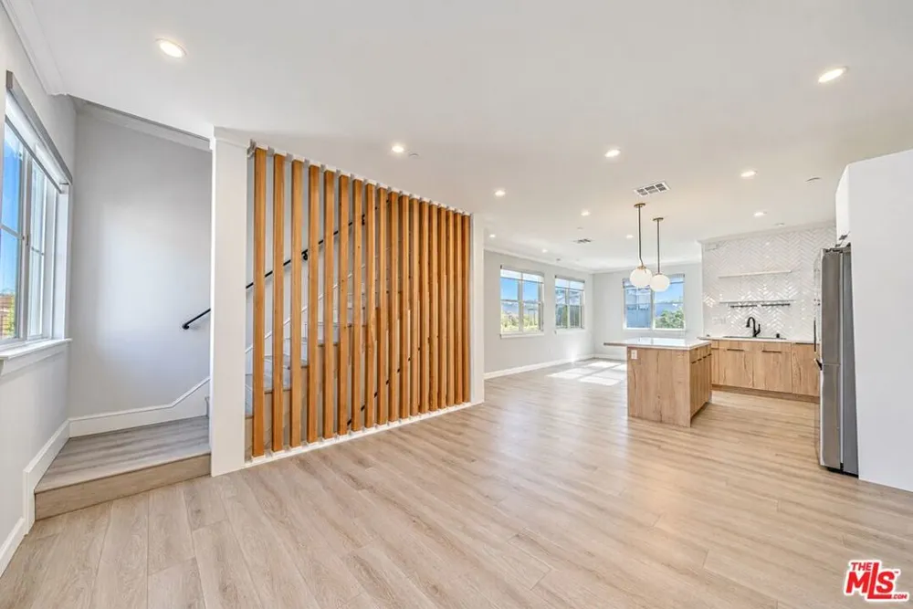 1022 La Cadena Avenue #B Arcadia, CA 91007