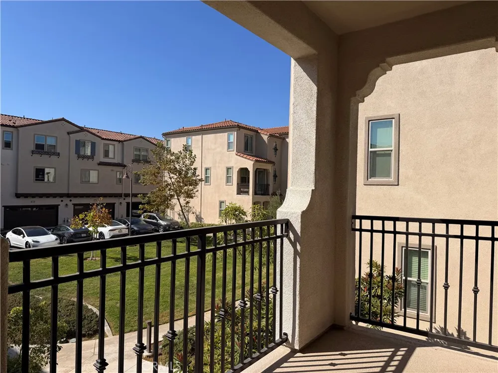 4341 Blazing Star Way Yorba Linda, CA 92886