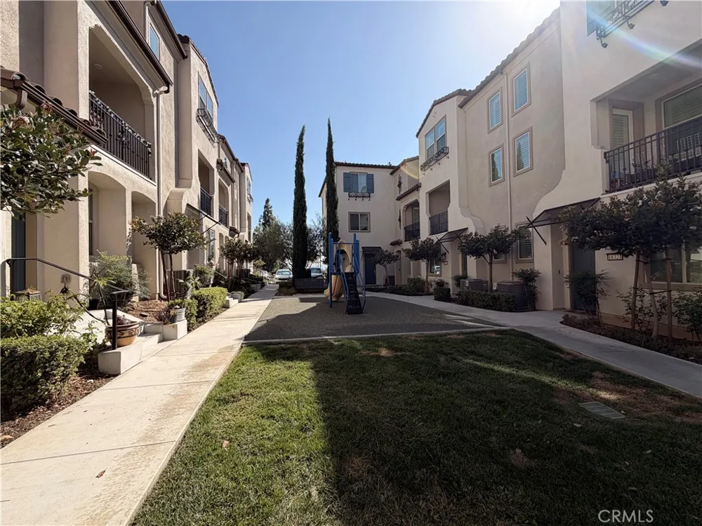4341 Blazing Star Way Yorba Linda, CA 92886