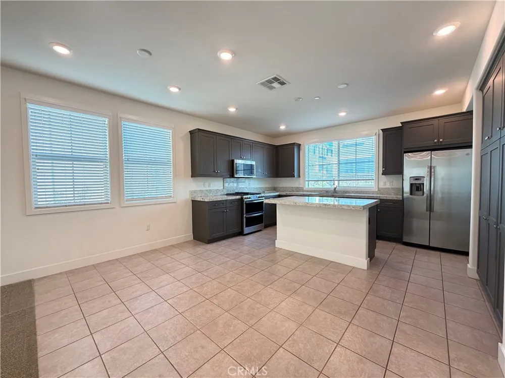 4341 Blazing Star Way Yorba Linda, CA 92886