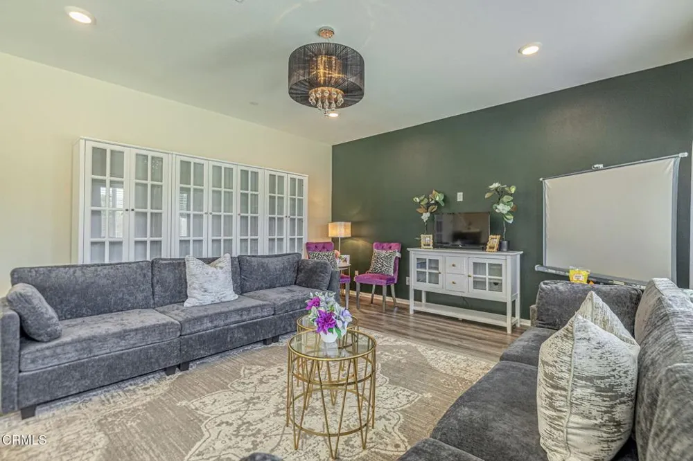44325 Moccasin Place Lancaster, CA 93536