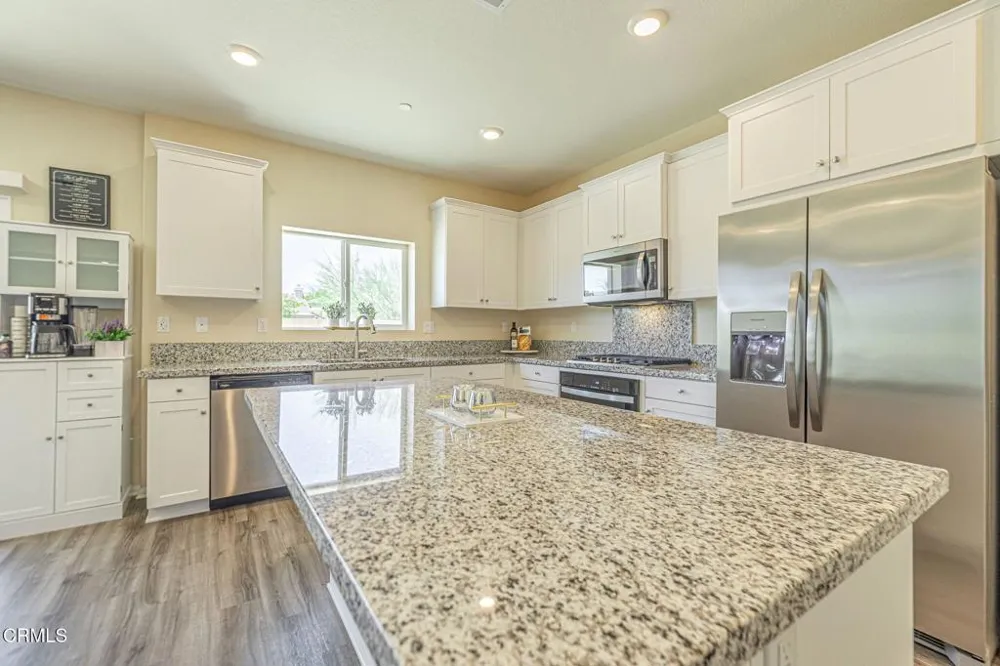 44325 Moccasin Place Lancaster, CA 93536