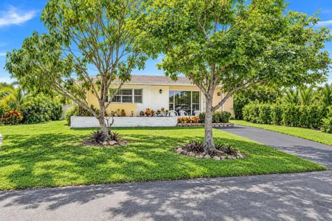 6872 NW 26TH COURT