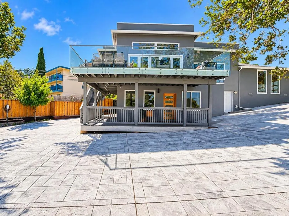 4321 Edison Street San Mateo, CA 94403