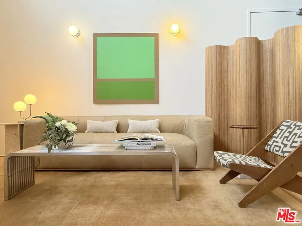 500 S Molino Street #307 Los Angeles, CA 90013