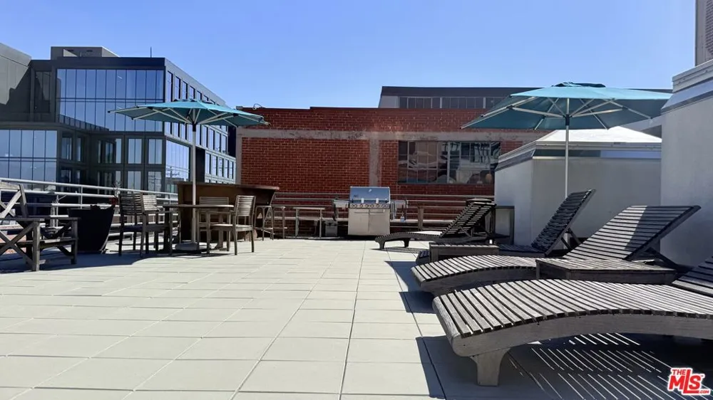 500 S Molino Street #307 Los Angeles, CA 90013