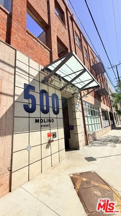 500 S Molino Street #307 Los Angeles, CA 90013