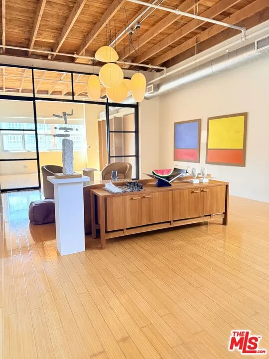 500 S Molino Street #307 Los Angeles, CA 90013