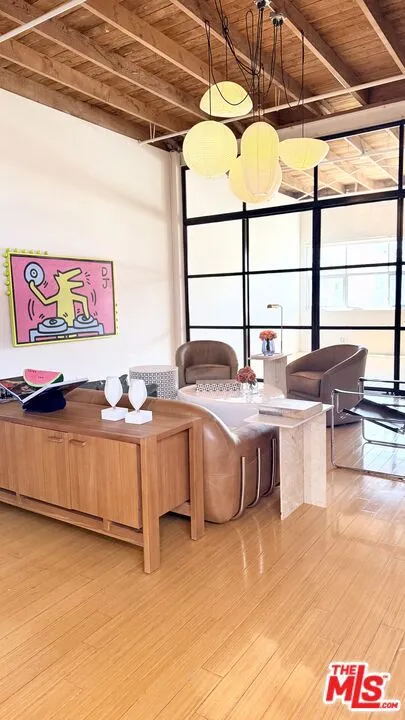 500 S Molino Street #307 Los Angeles, CA 90013