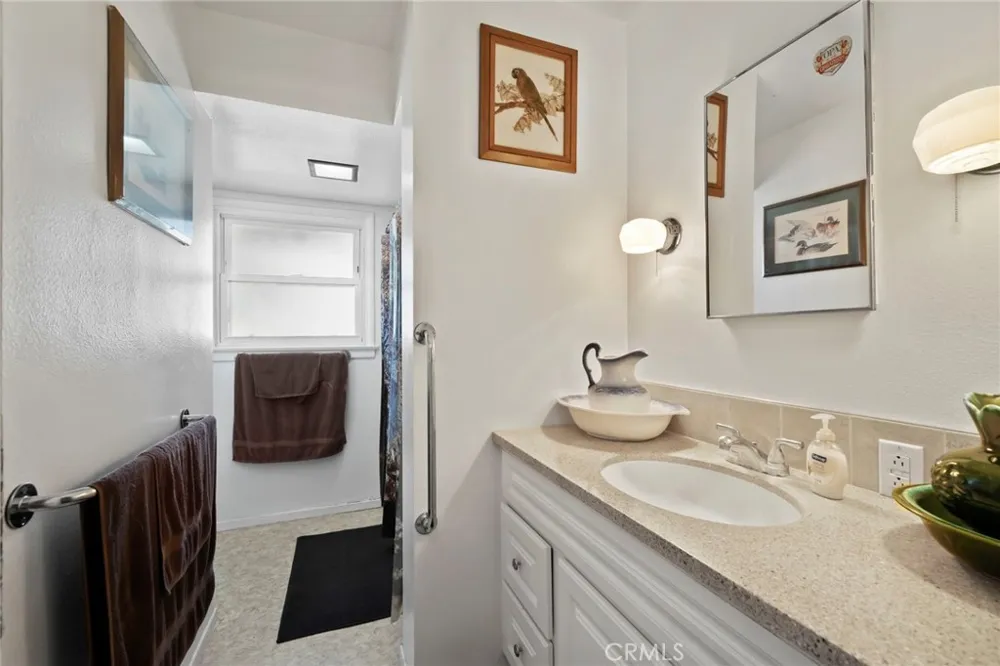 8170 Grapewin Corona, CA 92880