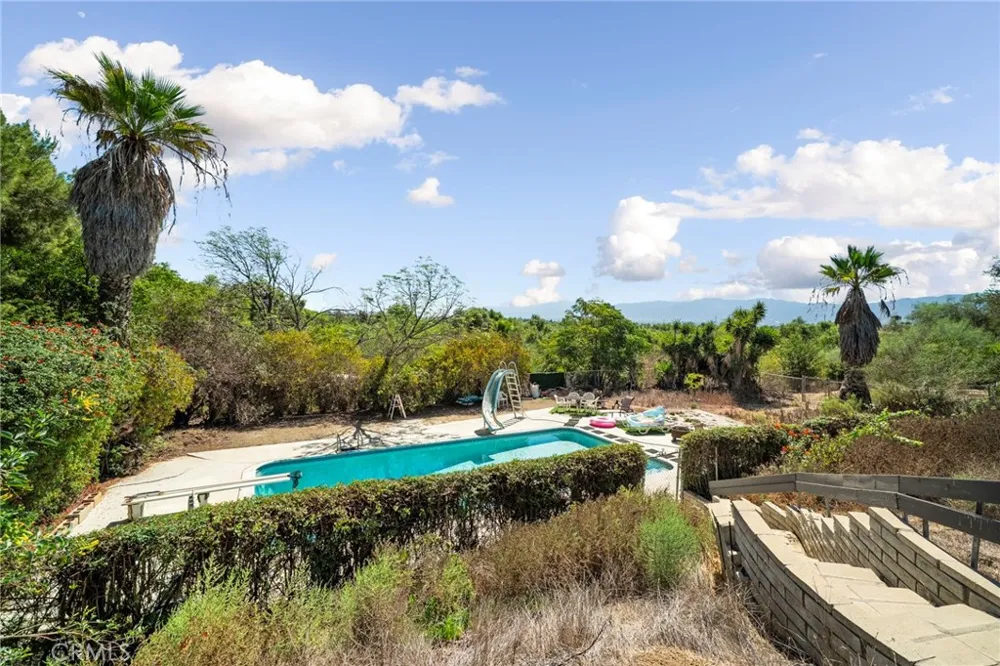 8170 Grapewin Corona, CA 92880