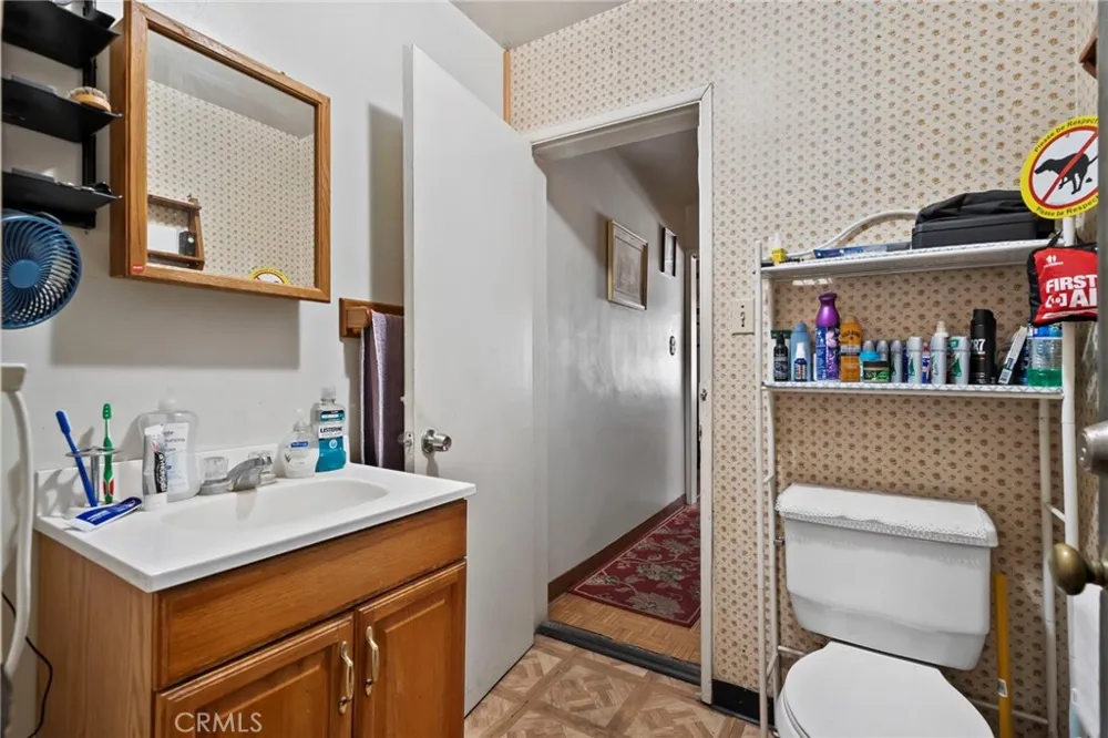 8170 Grapewin Corona, CA 92880