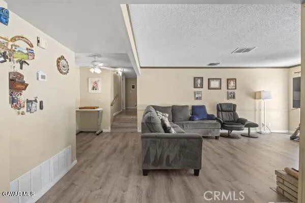 554 W Avenue J-11 Lancaster, CA 93534
