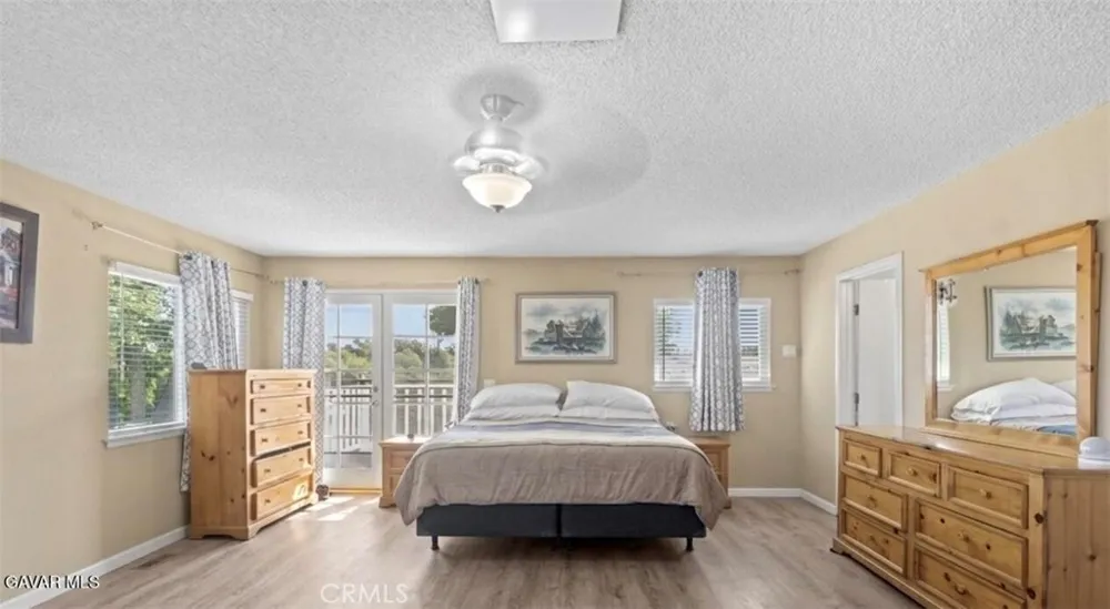 554 W Avenue J-11 Lancaster, CA 93534