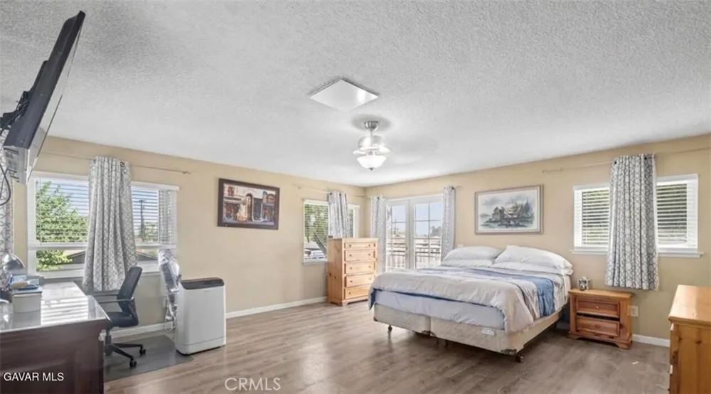 554 W Avenue J-11 Lancaster, CA 93534