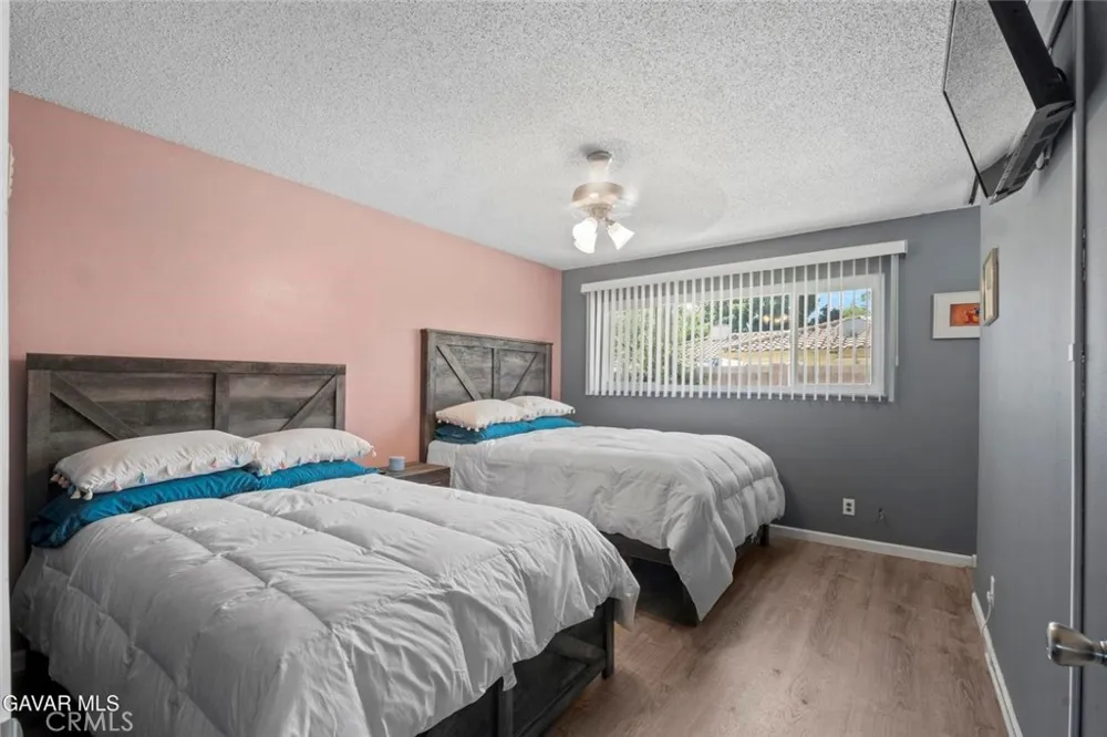 554 W Avenue J-11 Lancaster, CA 93534