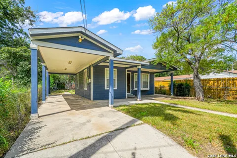 1651 S Elmendorf