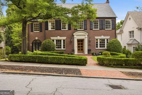 45 Montclair DR NE