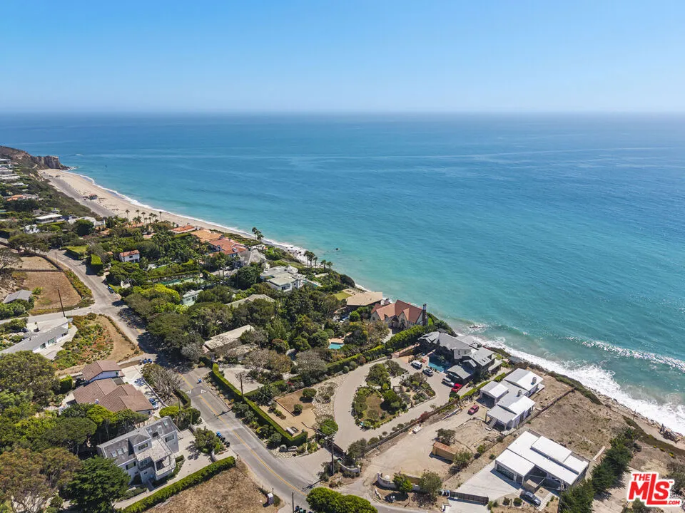 7007 Birdview Avenue Malibu, CA 90265