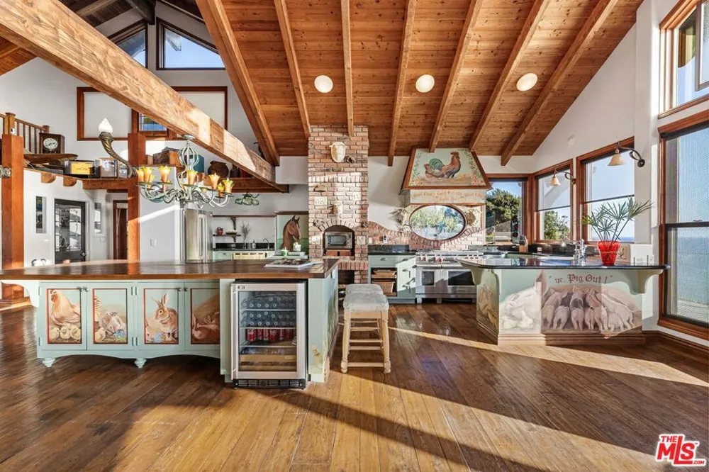 7007 Birdview Avenue Malibu, CA 90265