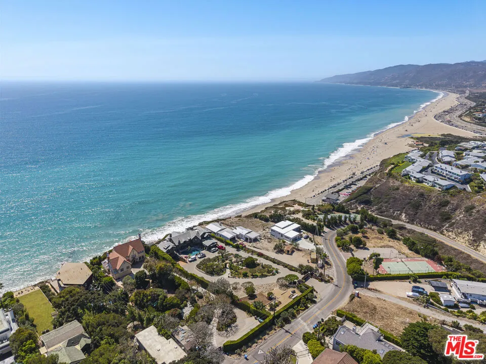 7007 Birdview Avenue Malibu, CA 90265