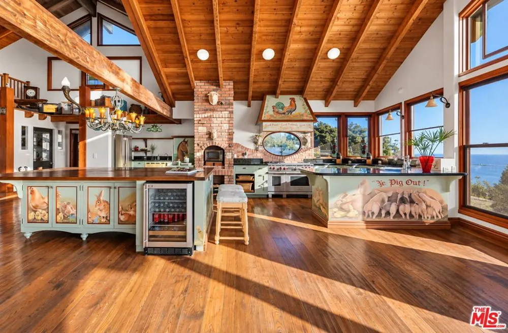 7007 Birdview Avenue Malibu, CA 90265