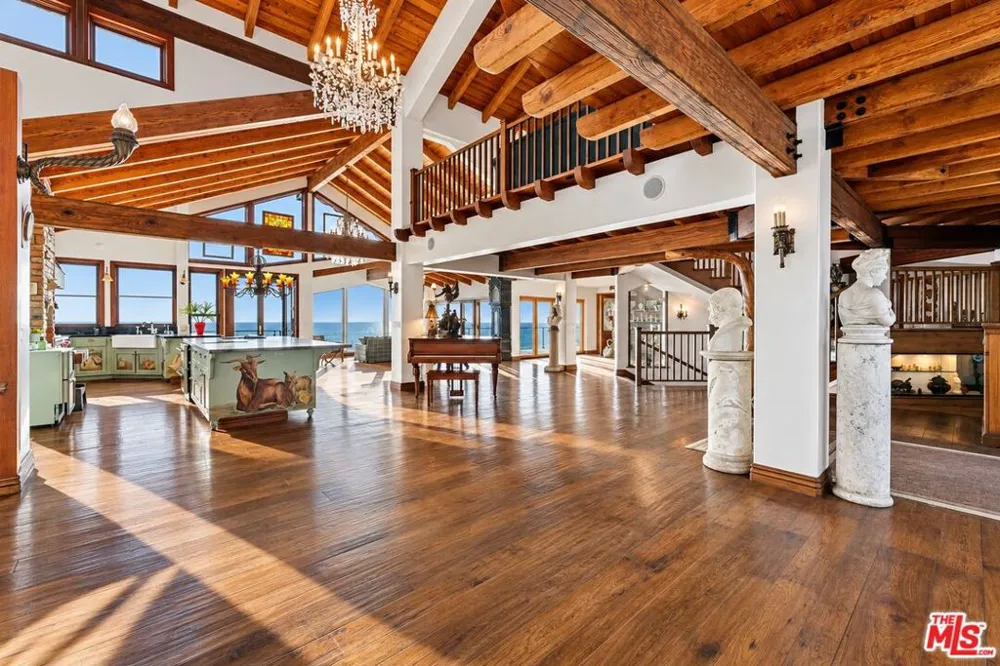 7007 Birdview Avenue Malibu, CA 90265