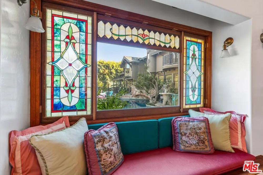 7007 Birdview Avenue Malibu, CA 90265