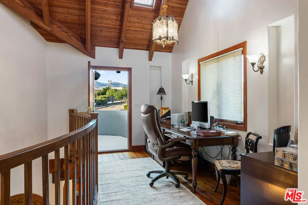 7007 Birdview Avenue Malibu, CA 90265