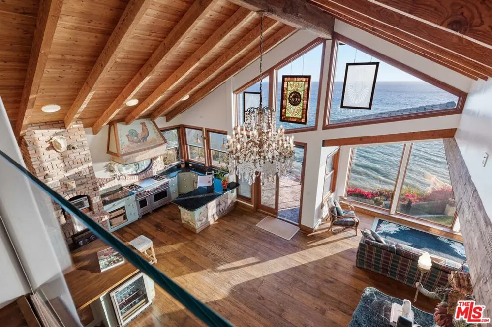 7007 Birdview Avenue Malibu, CA 90265