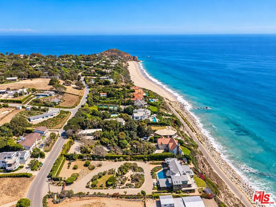 7007 Birdview Avenue Malibu, CA 90265