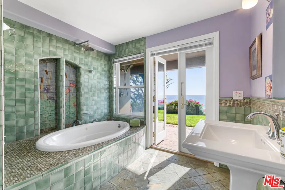 7007 Birdview Avenue Malibu, CA 90265