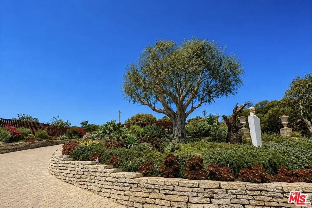 7007 Birdview Avenue Malibu, CA 90265