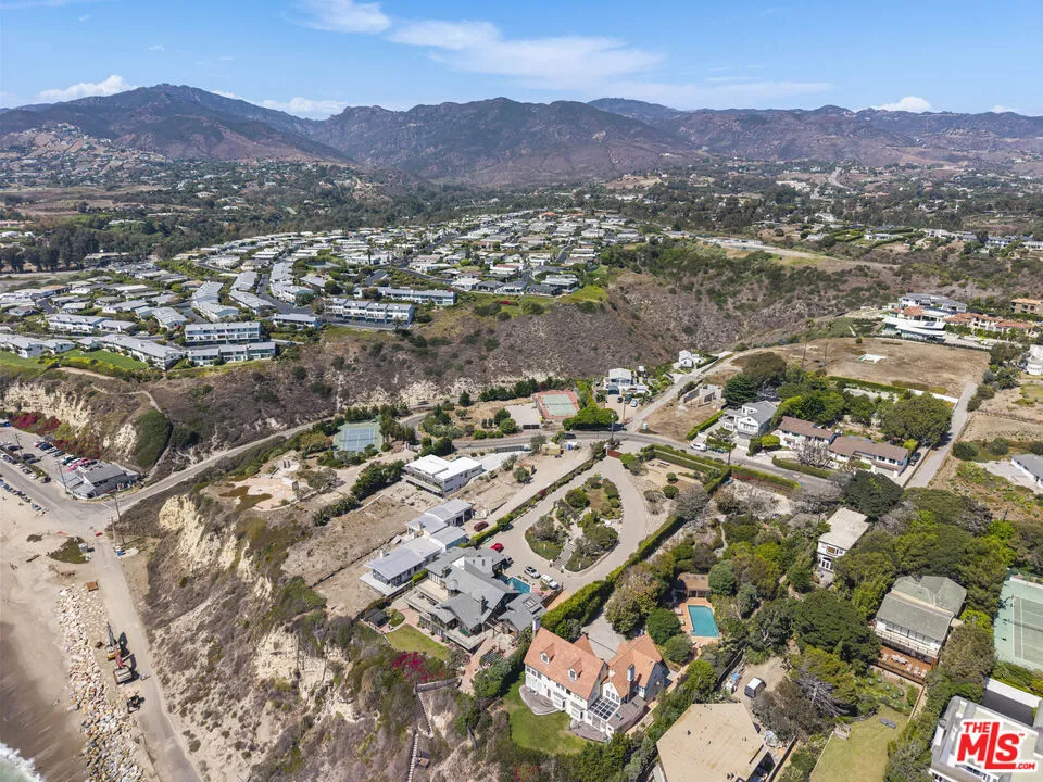 7007 Birdview Avenue Malibu, CA 90265