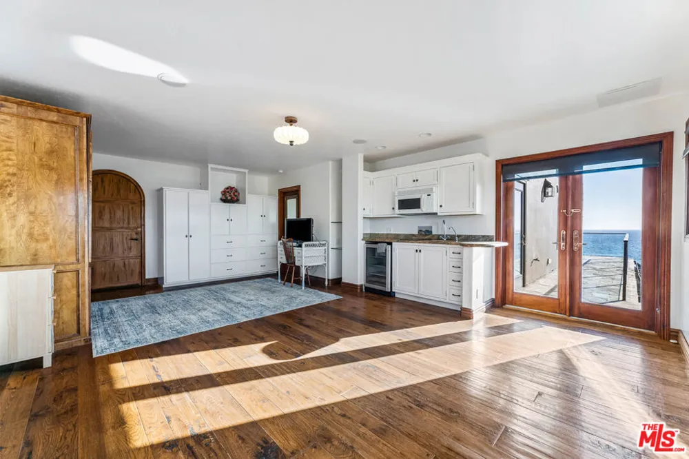 7007 Birdview Avenue Malibu, CA 90265